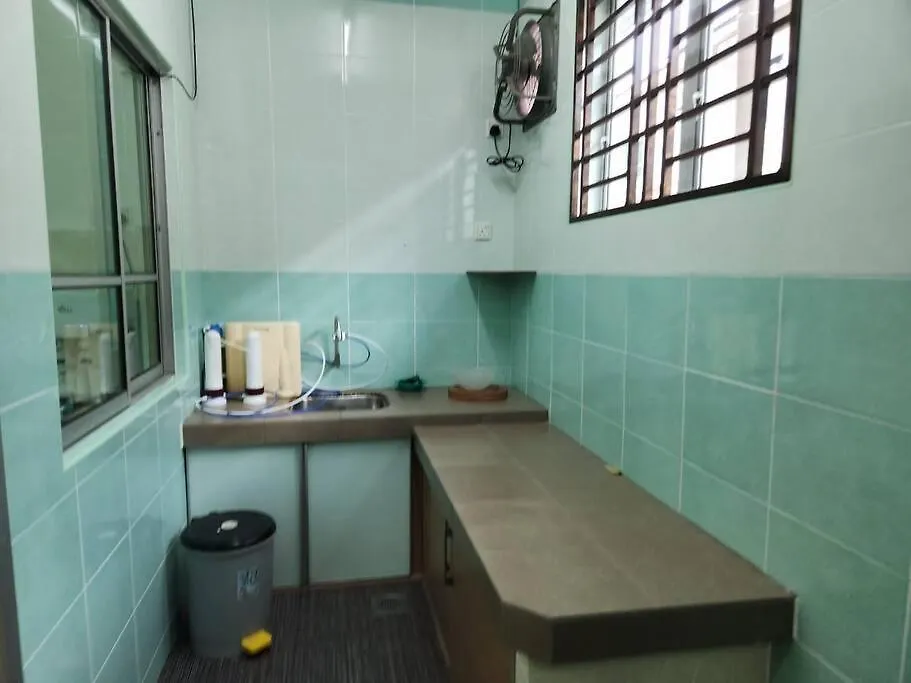10Min To Ipoh Town Gunung Lang 4Br4Bath 14 Pax Villa Holiday home